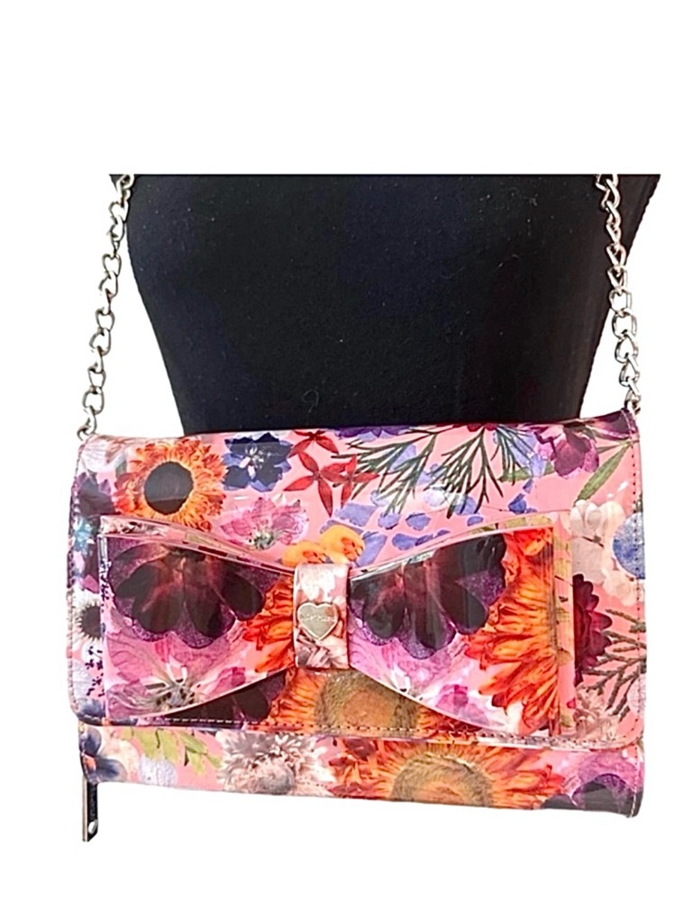 BETSEY JOHNSON ~ Vibrant Floral Print Shoulder Bag w/Silver Chain Strap 9 x 6